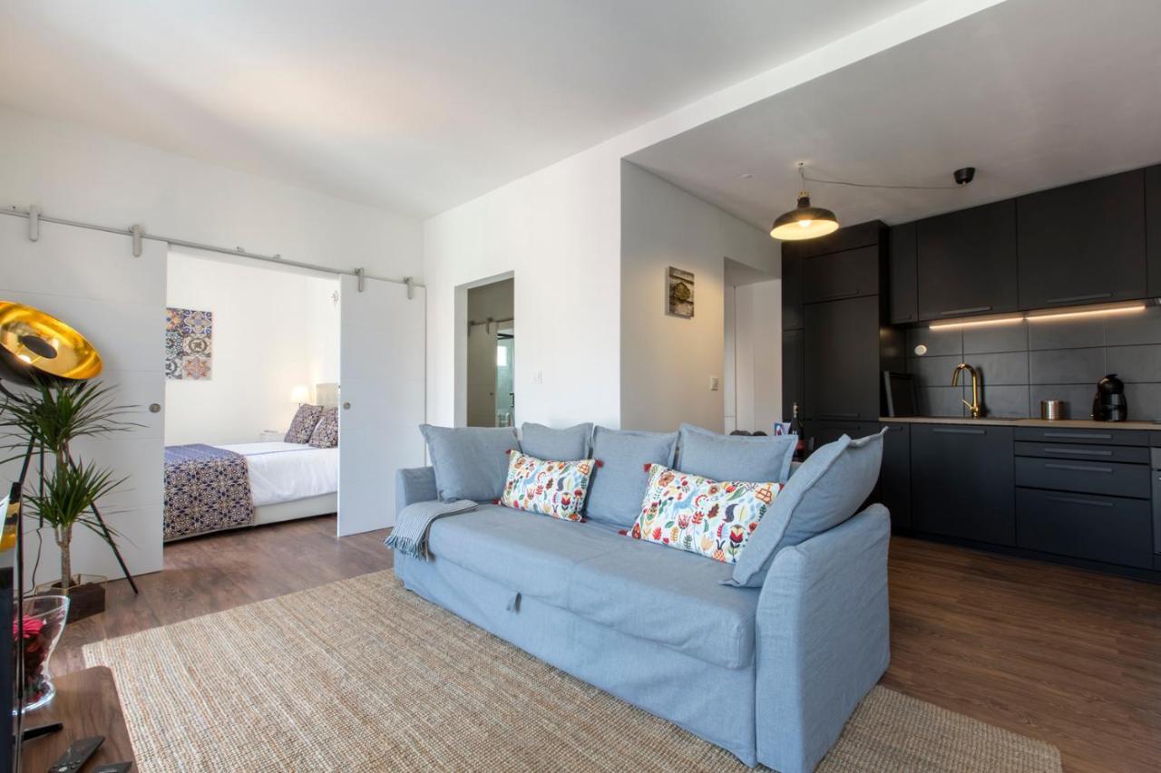 Apartment Amazing Downtown With Small Balcony With View Over The Castle